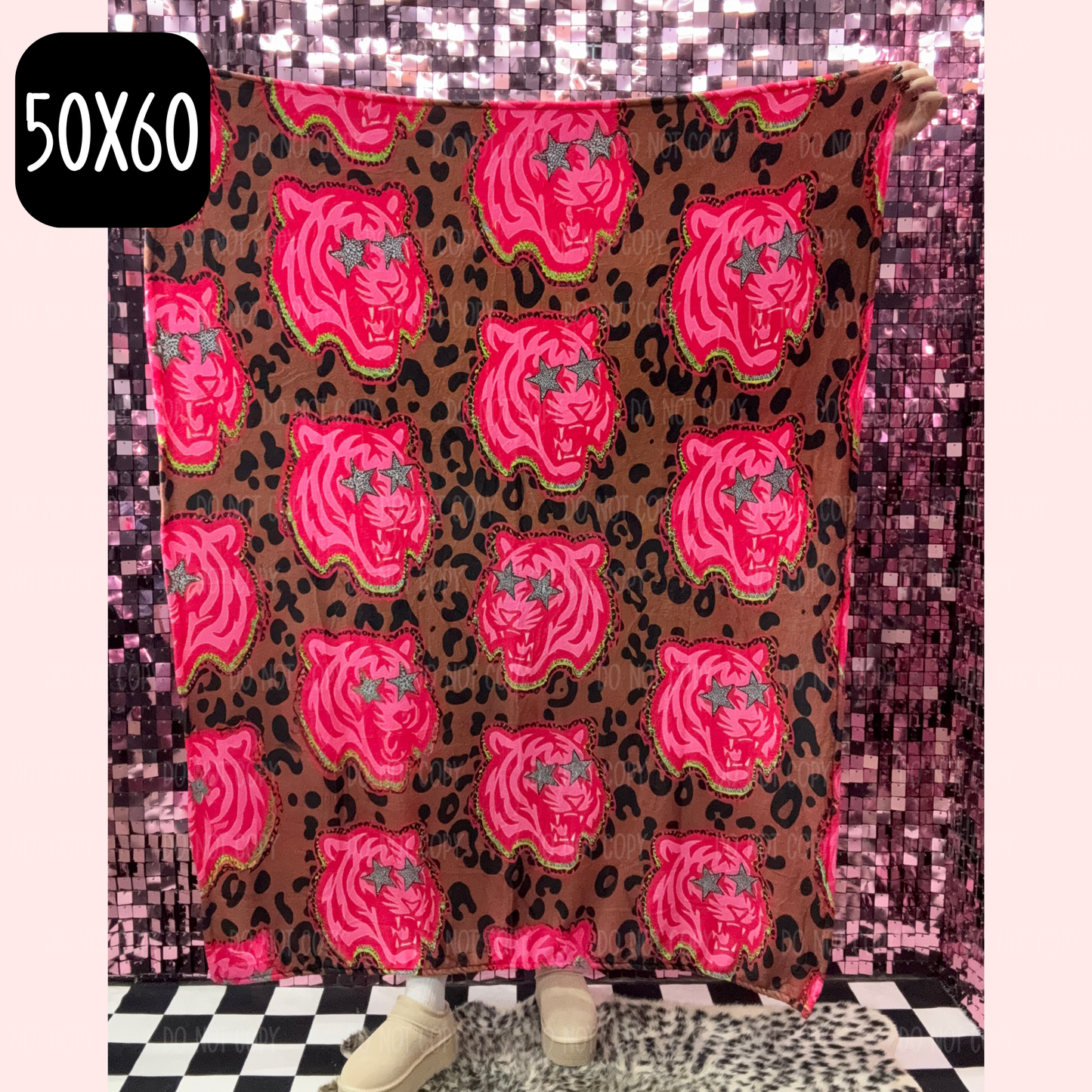 Cozy Fleece Throw Blanket