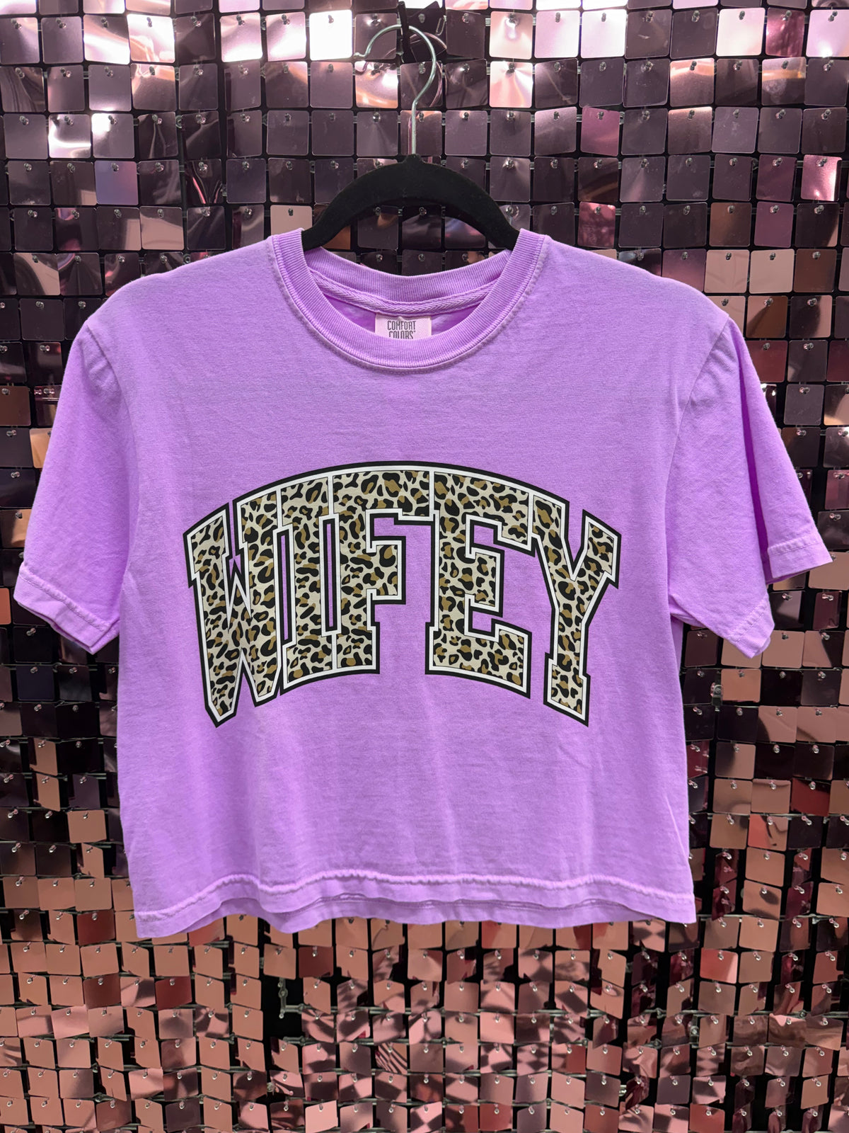 MEDIUM - BOXY CROPPED
